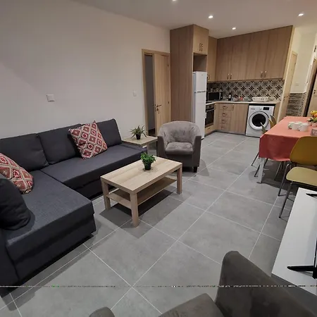 아파트 Martins 3 Bedroom Flat 라르나카