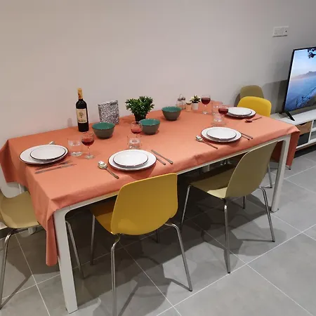 아파트 Martins 3 Bedroom Flat *